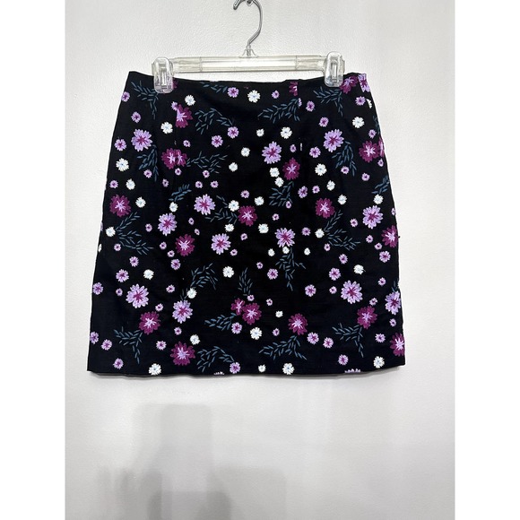 Loft Black Floral Embroidery Straight Mini Skirt 8 Side Zip Cottagecore NWT - Picture 4 of 9